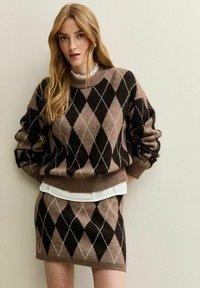 Jumper - brown pattern